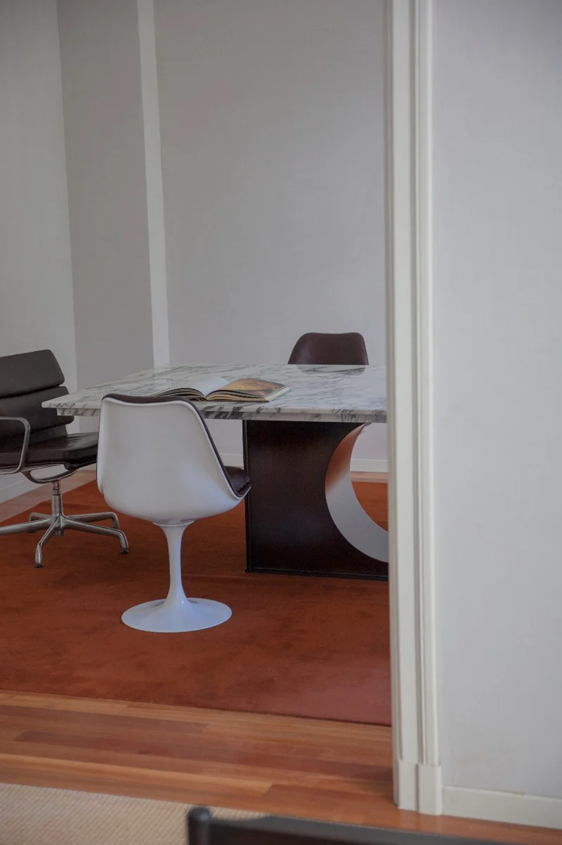 Túnel Table in Steel and Marble