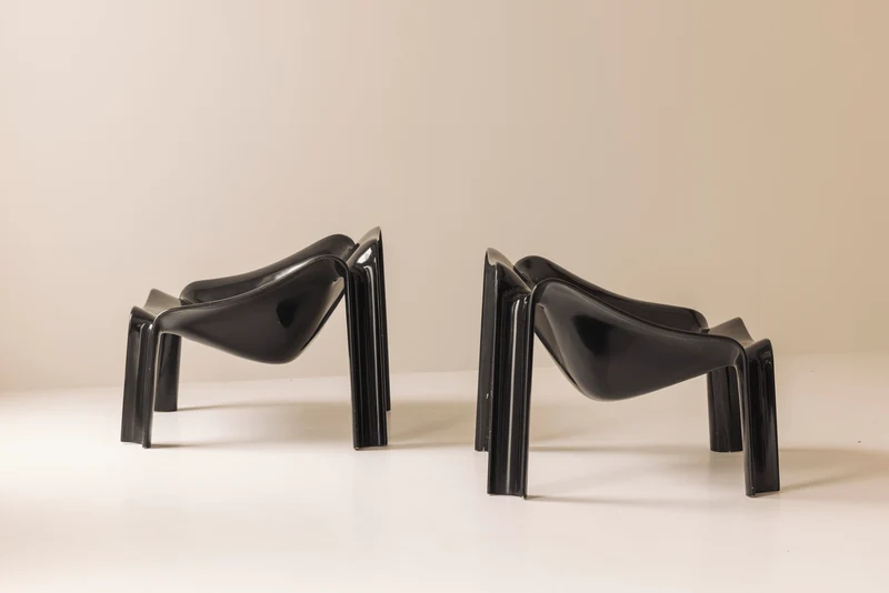 First edition F300 lounge chairs by Pierre Paulin for Artifort, France 1964.