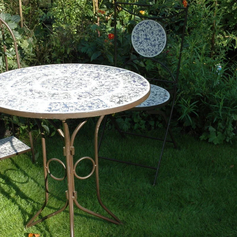 Table d’Extérieur avec Incrustation en Céramique Méditerranéenne, Structure Robuste