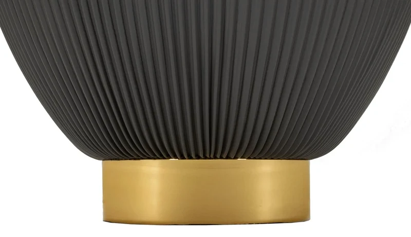 Table basse ronde noire avec base dorée – Style contemporain Elge avec plateau en marbre