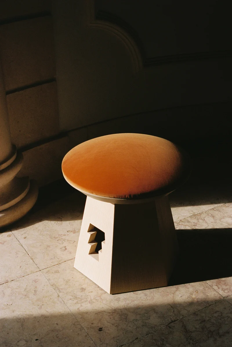CARMO STOOL