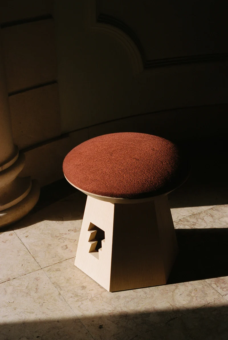 CARMO STOOL