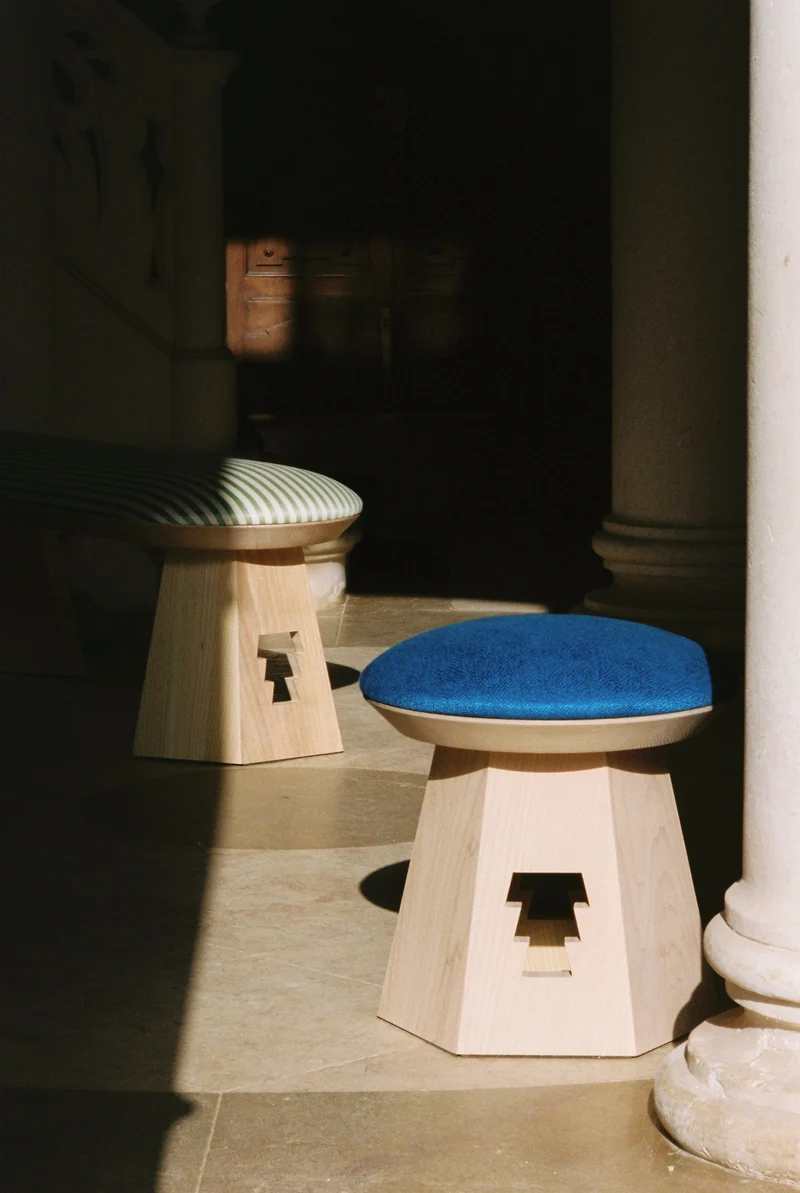 CARMO STOOL