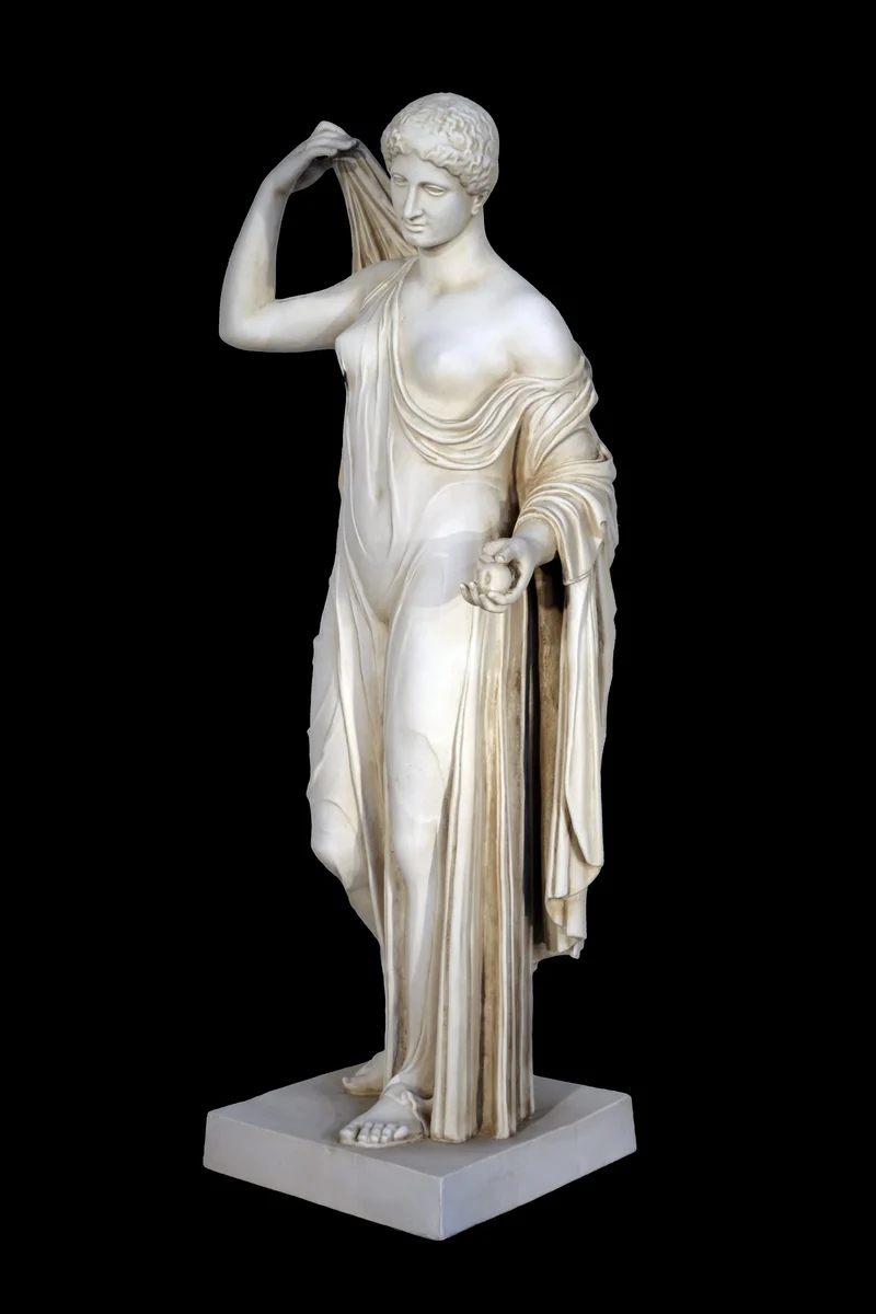 Statue Vénus Genitrix (musée du Louvre) - grande sculpture en marbre blanc