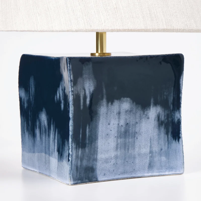 Arouca Ceramic Table Light