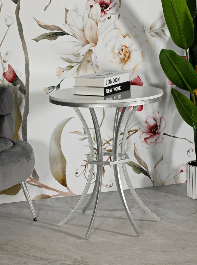 Table d'appoint ronde avec base en métal et plateau en marbre – Istanbul Modern Accent