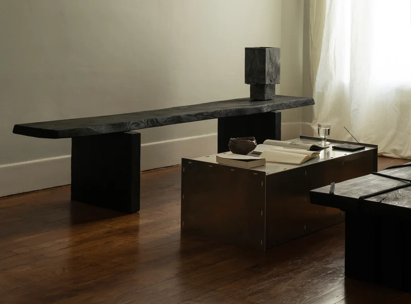 BENCH ( 01 )