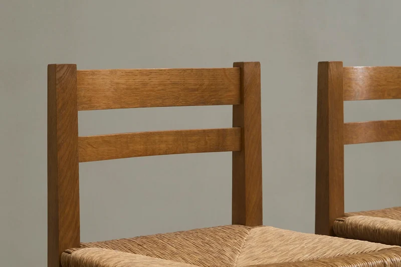 Set of 4 Modernist Chairs in Solid Oak and Straw, Belgium 1960s
