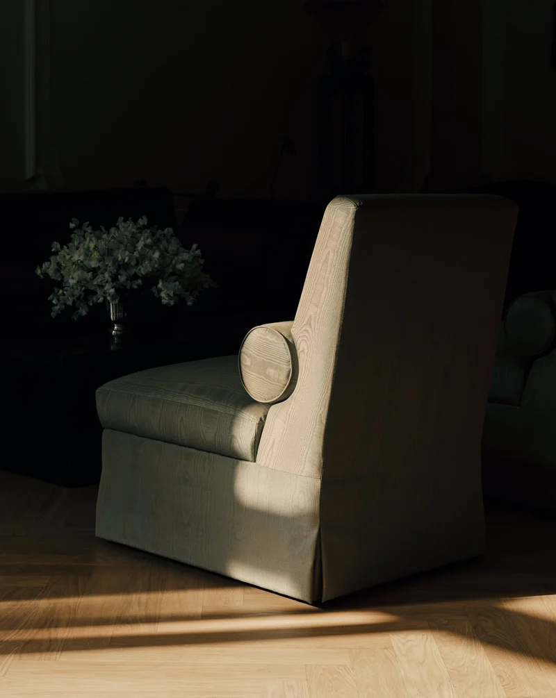 Francis Slipper Chair