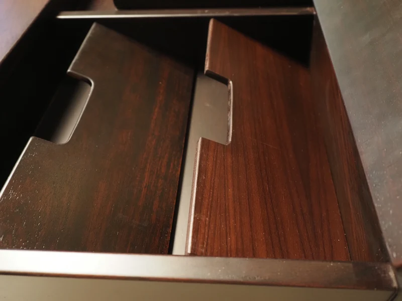 Italian Desk