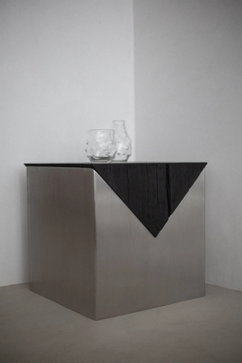 SIDE TABLE ( 07 )