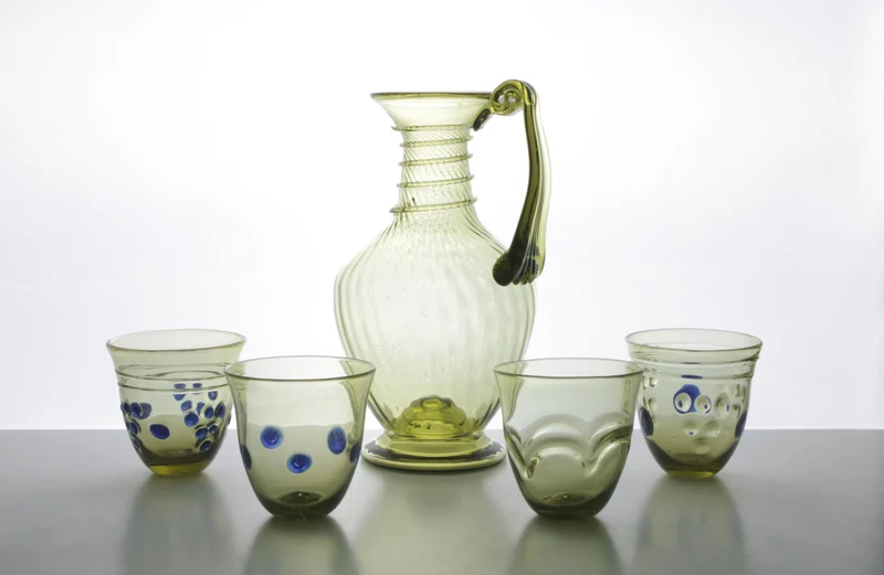 Verre Romain Ancien avec Relief en Paire