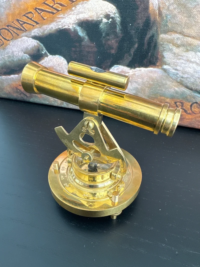 Télescope de table avec alidade (Laiton)
