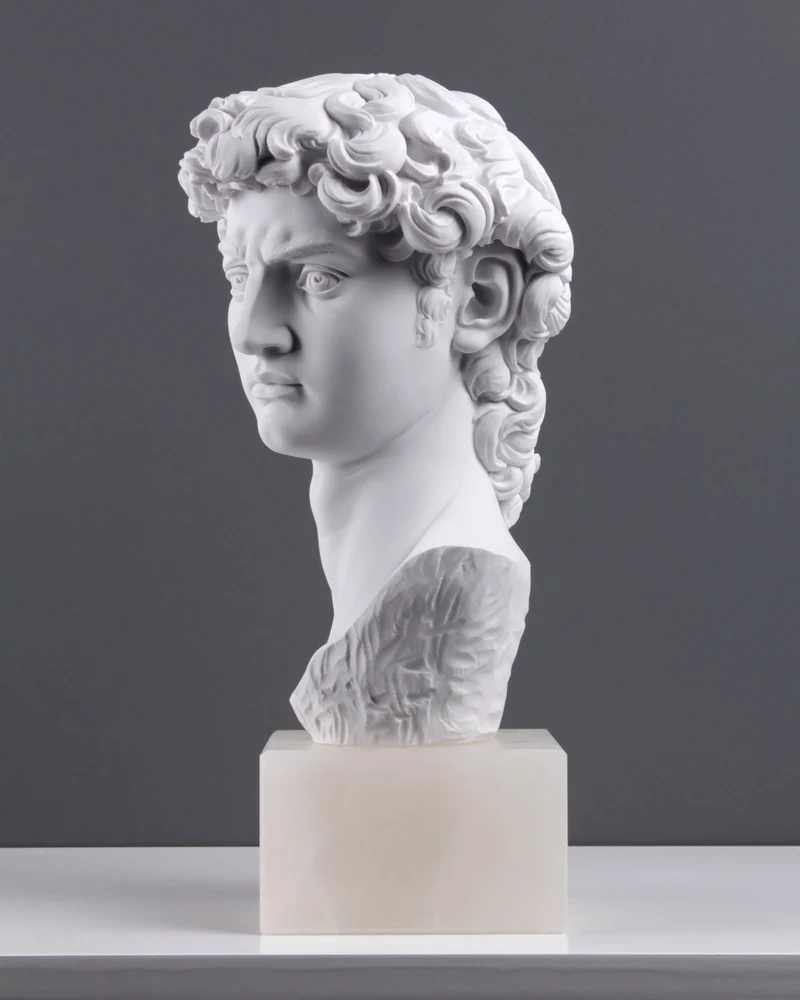 Tête de David (Michel-Ange) - sculpture en marbre