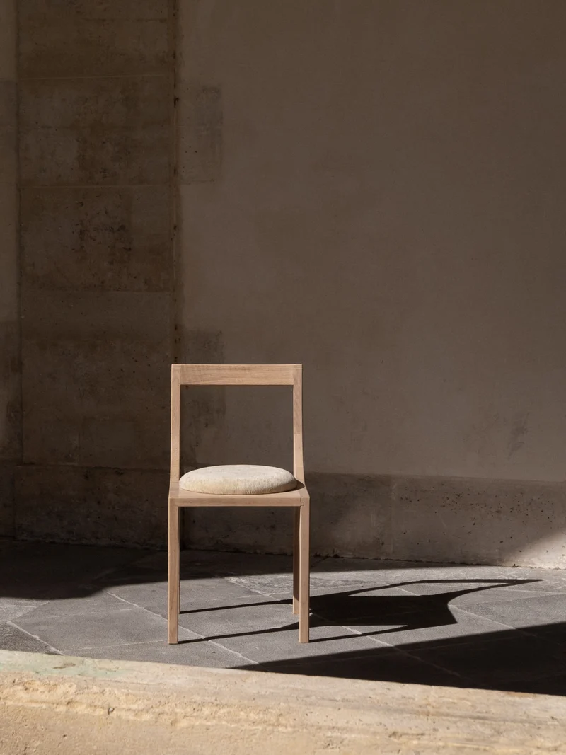 Calyx Chair