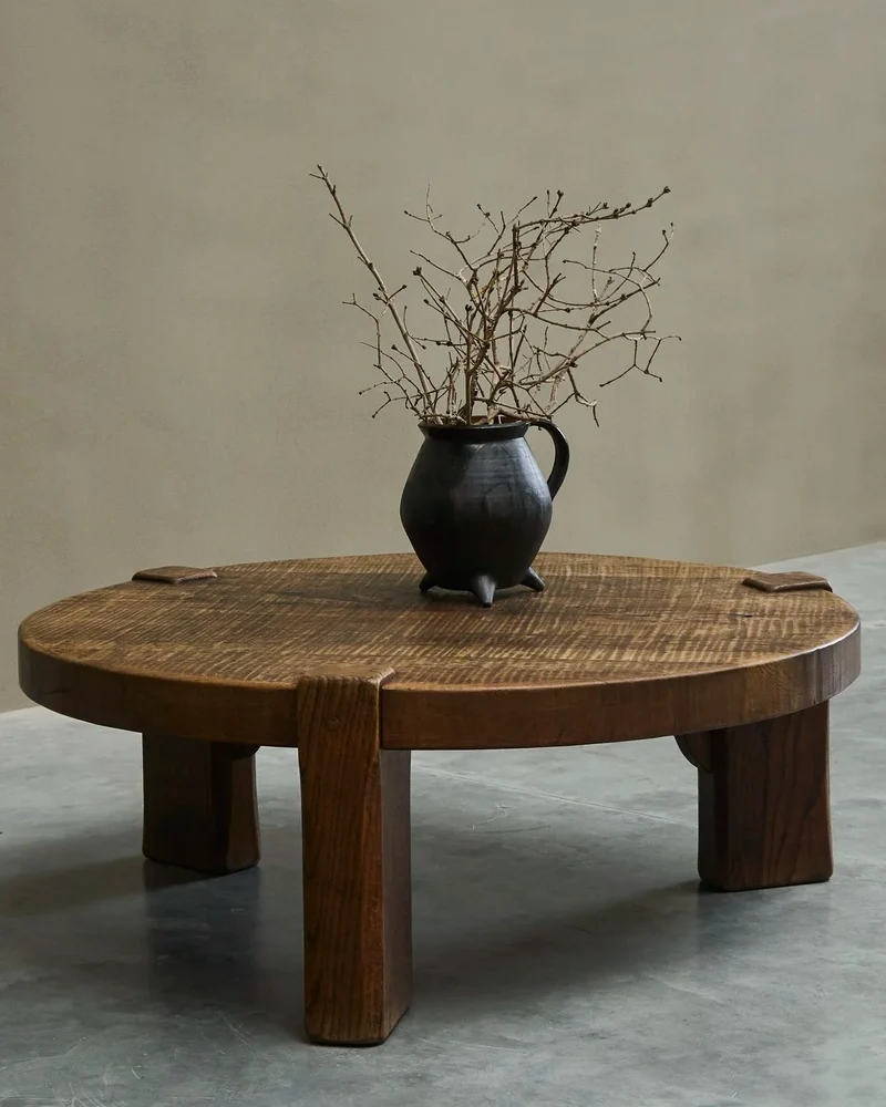 Large Round Wabi-Sabi Style Coffee Table in Solid Oak 1960s