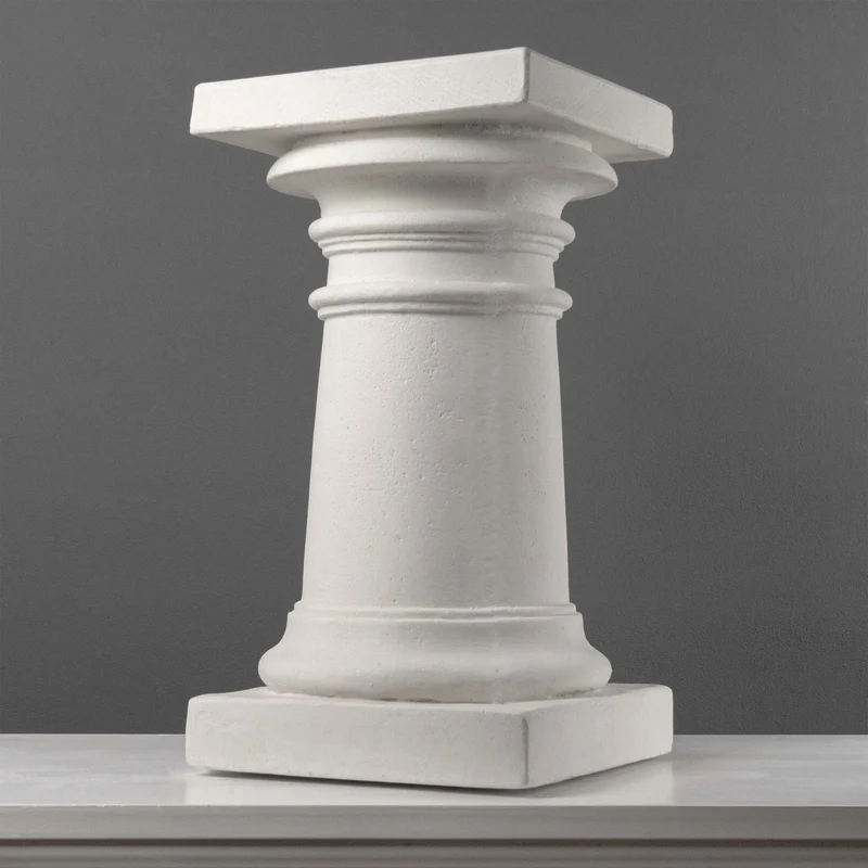 Colonne dorique (Piédestal de jardin)