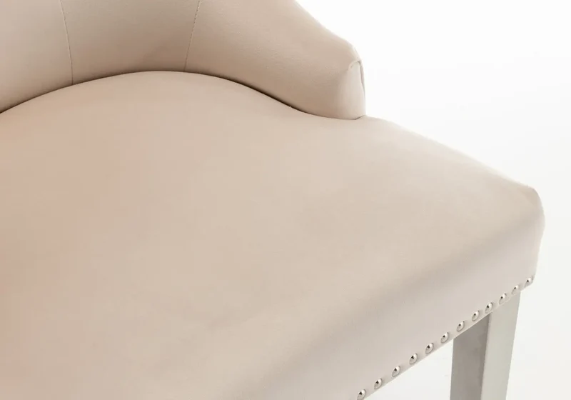 Chaise capitonnée velours beige tête de lion argent - Lion x2