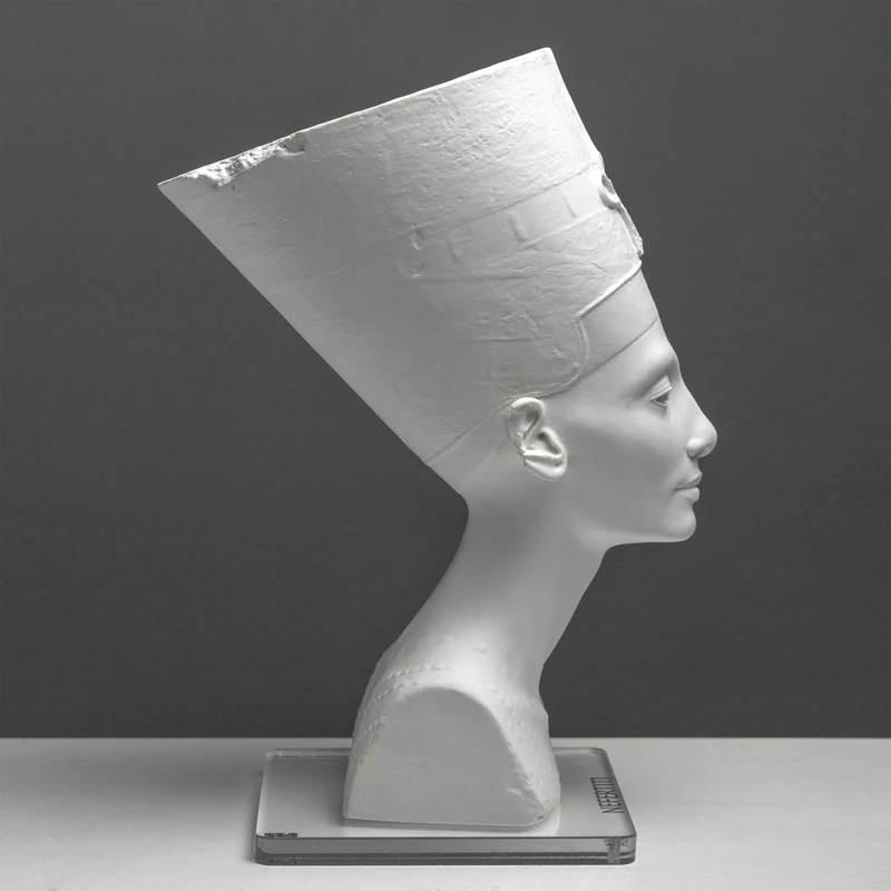 Buste de Néfertiti – Statue Blanche (Musée Égyptien de Berlin)