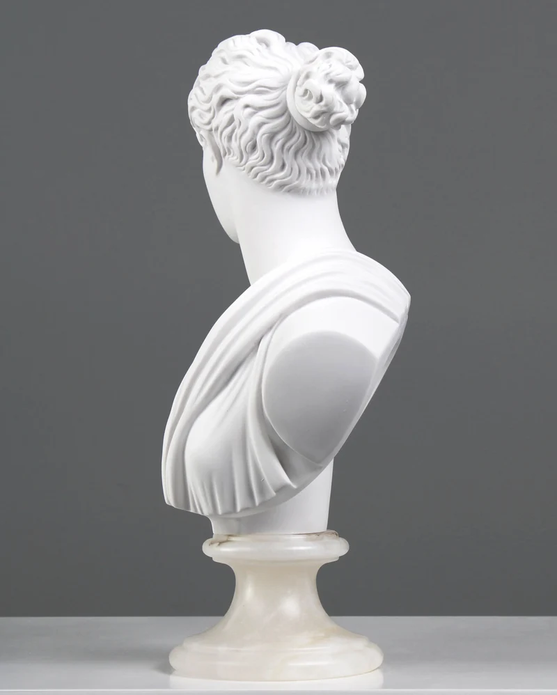 Buste de Diane - sculpture en marbre
