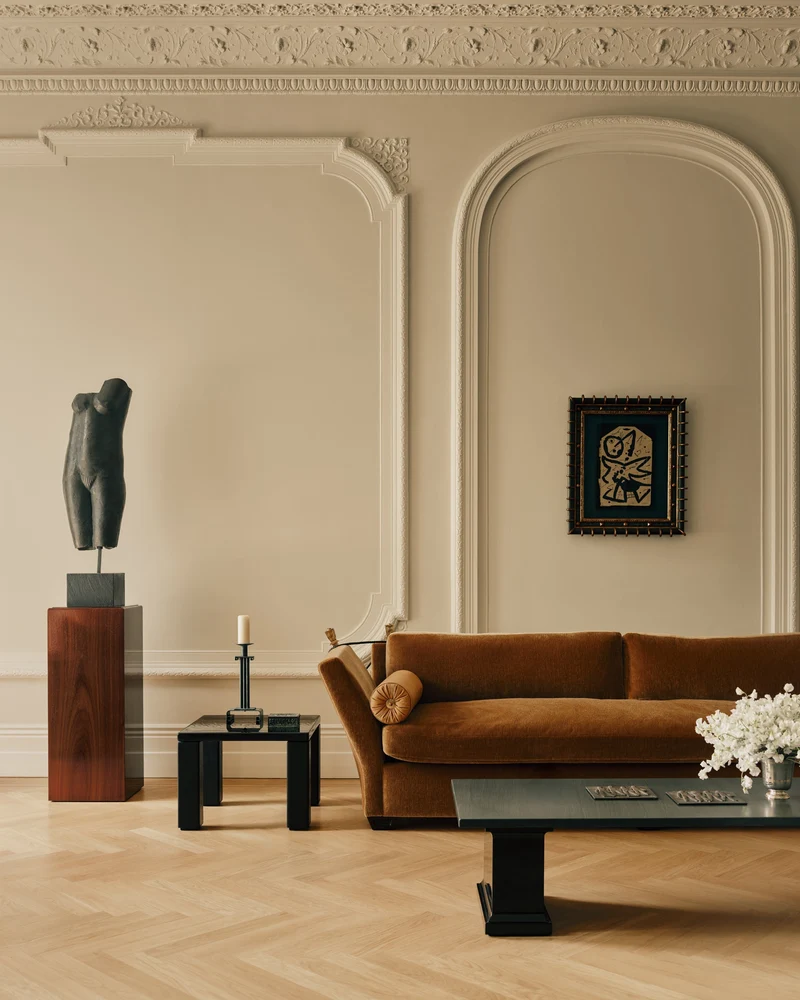 Adler Sofa