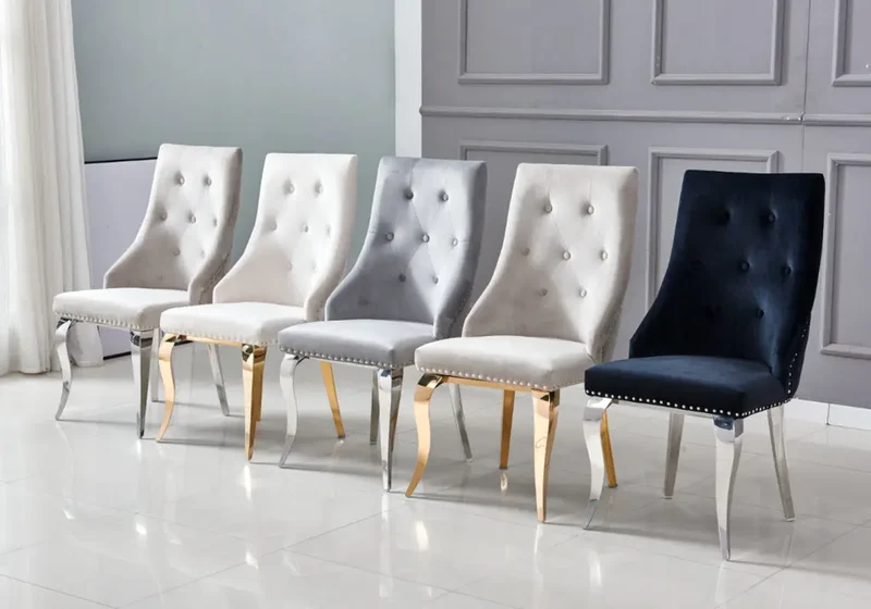 Chaises cloutées en velours anthracite et anneau doré - Lara x4