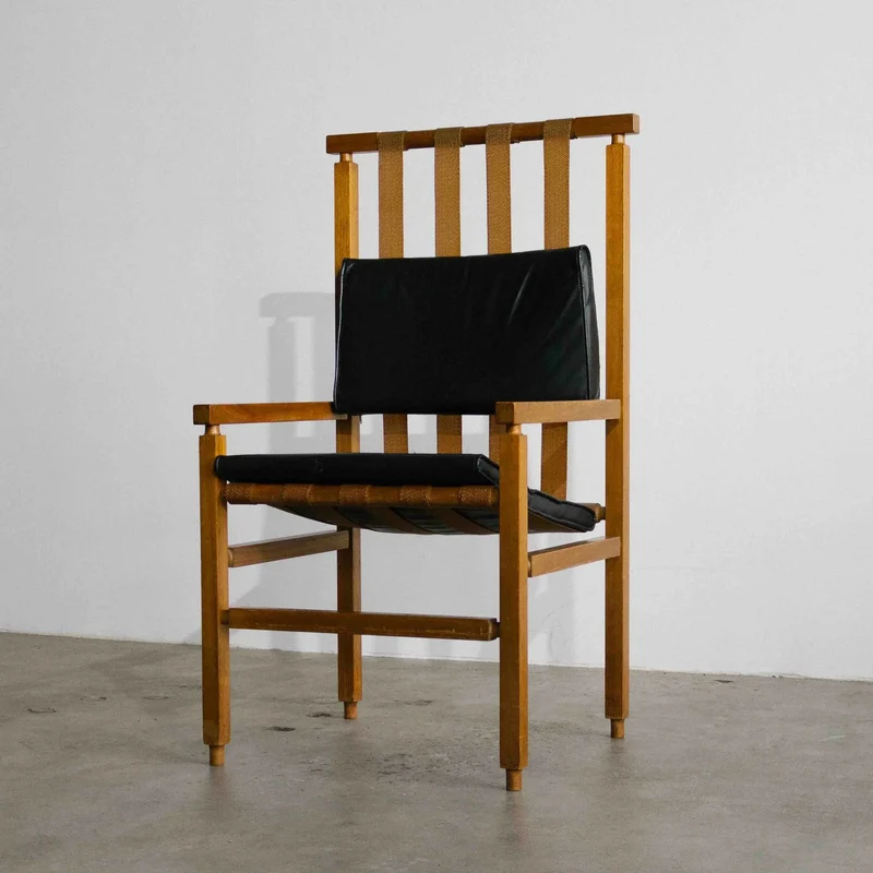 Architects Lounge Chair in Leather and Pine