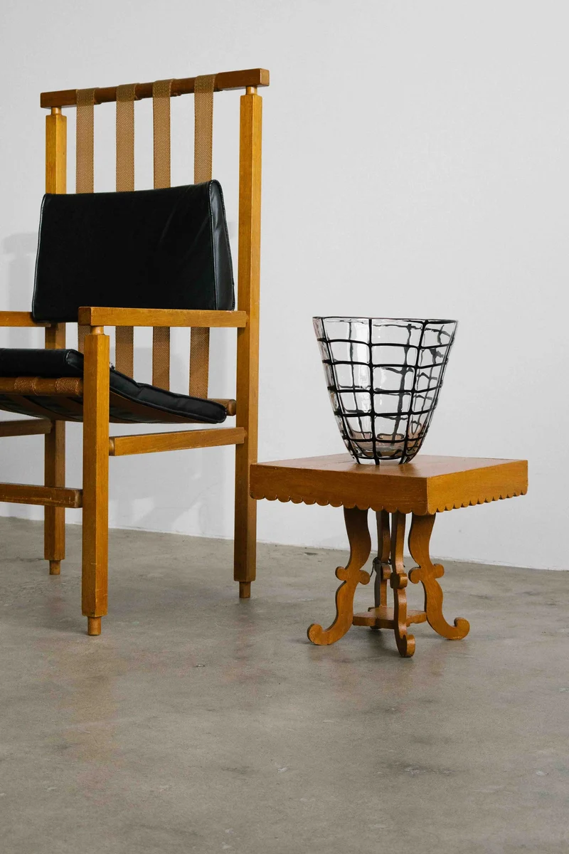Architects Lounge Chair in Leather and Pine
