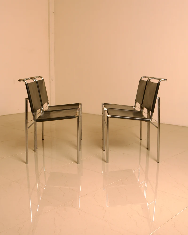 Set of 5 "Roquebrune" chairs in black leather by Eileen Gray 60's