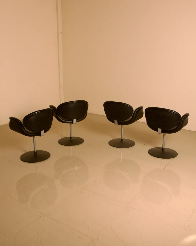 Set of 4 "Little Tulip" black armchairs by Pierre Paulin for Artifort 80s