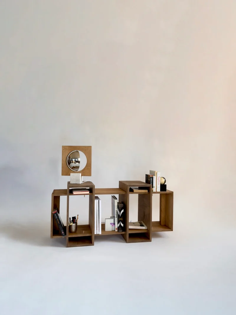 SOLIDO Console Table