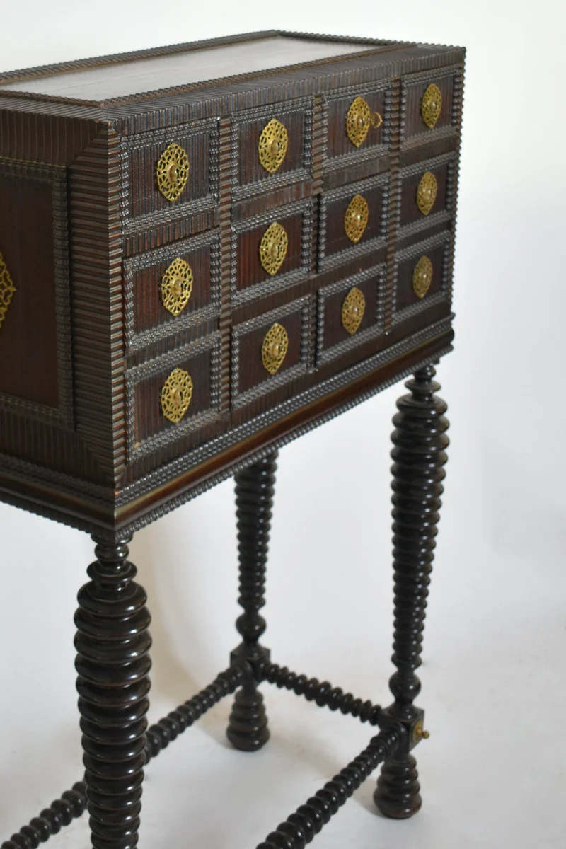 Turned wood cabinet, XIXth c.