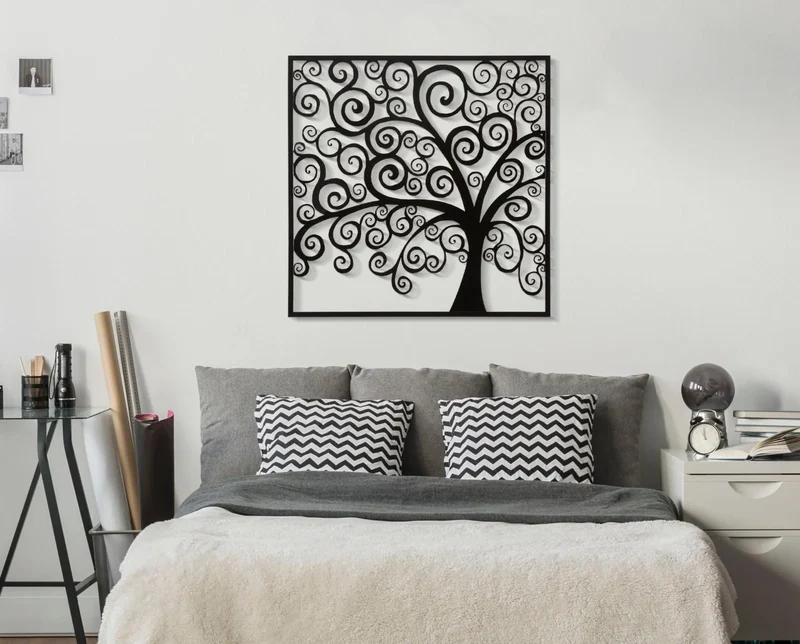 Décoration murale en métal représentant un arbre noir