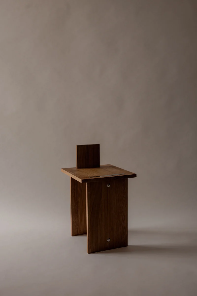 The Memory Stool - Chair in Wood and Metal
