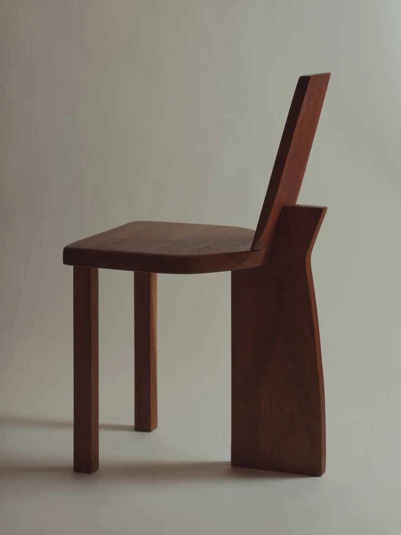 Tripod Chair