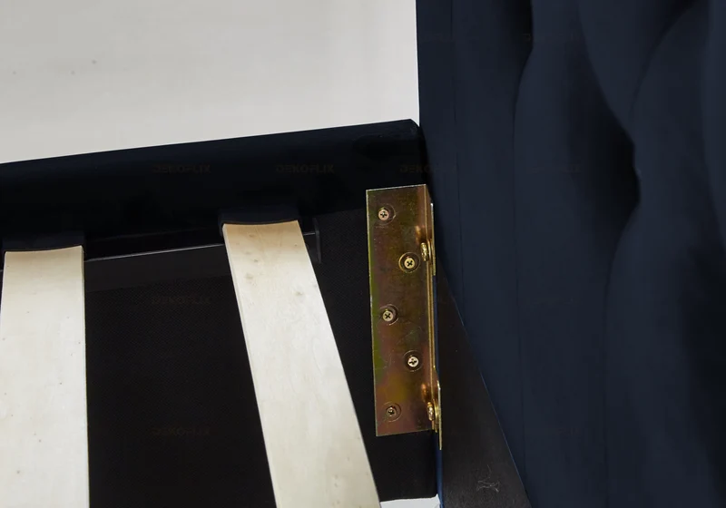 Lit double capitonné en velours noir avec strass - Anis