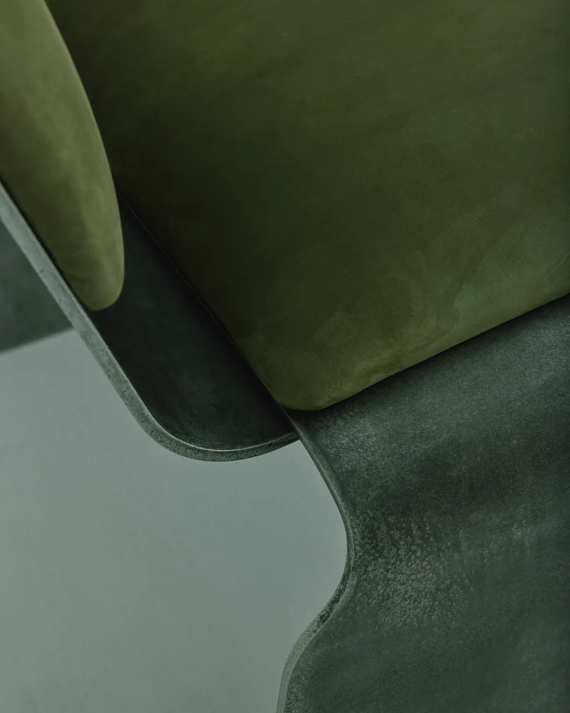 Rounded Edges Lounge Chair