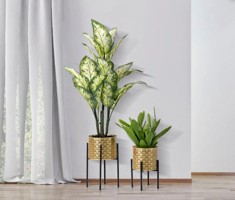 Pots de fleurs en métal doré motif feuilles avec supports