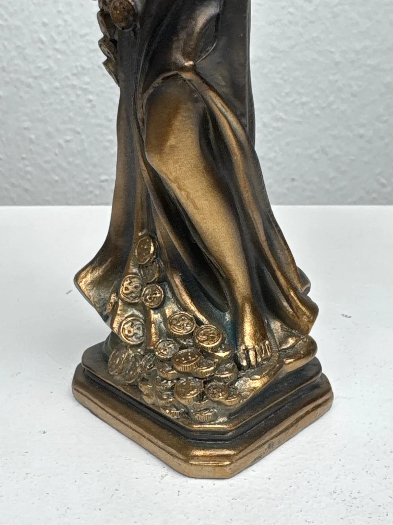Sculpture de Fortuna – Déesse de la Chance et de la Richesse (Petite, Laiton Patiné Noir)