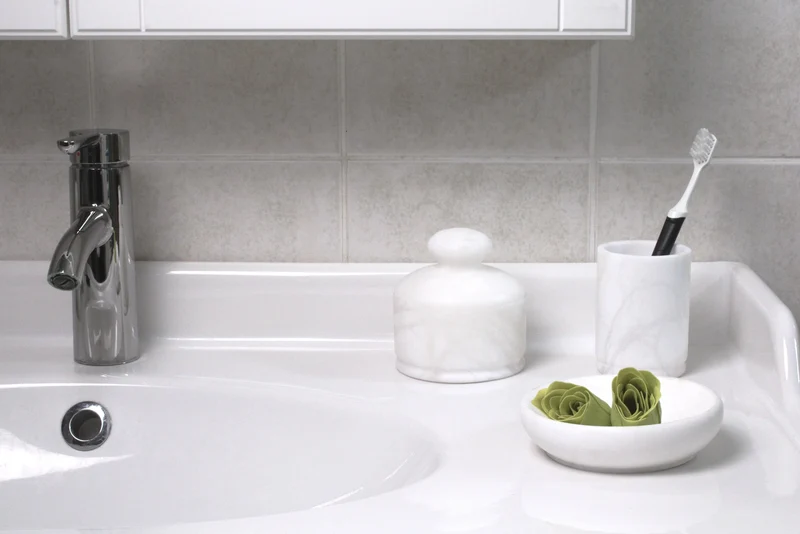 Petit bol (en albâtre massif)