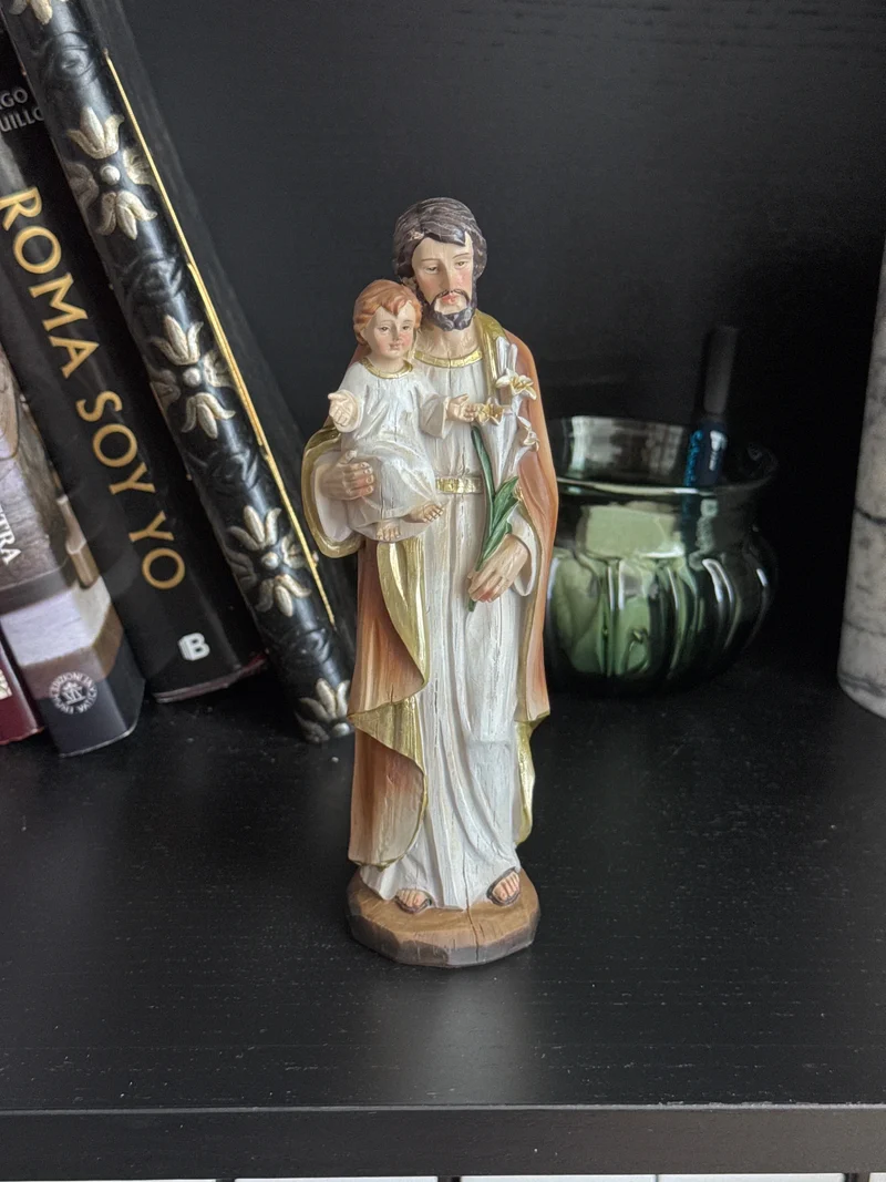 Sculpture de Saint Joseph – Père Adoptif de Jésus et Protecteur des Foyers