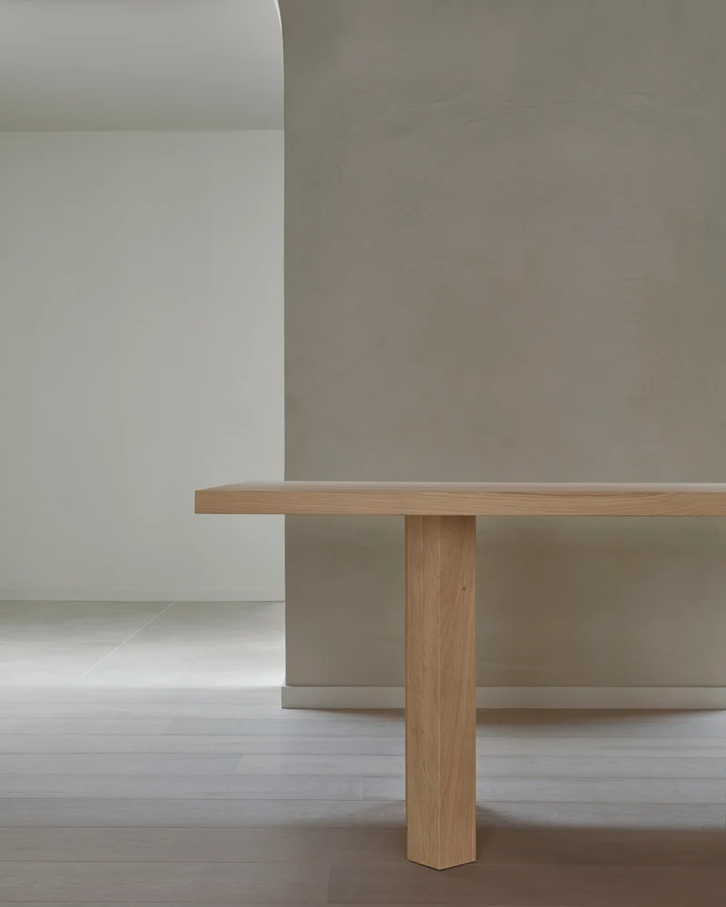 Fenestra Table