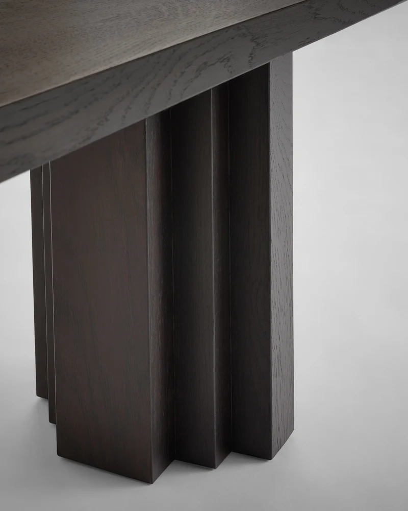 Brut Slim Bench