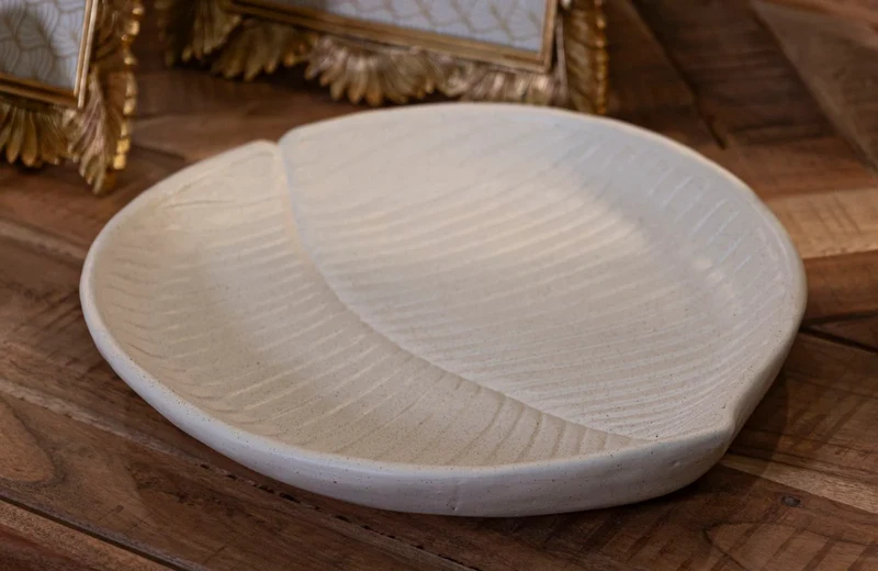 Plateau décoratif rond en résine blanche – Design moderne Stons