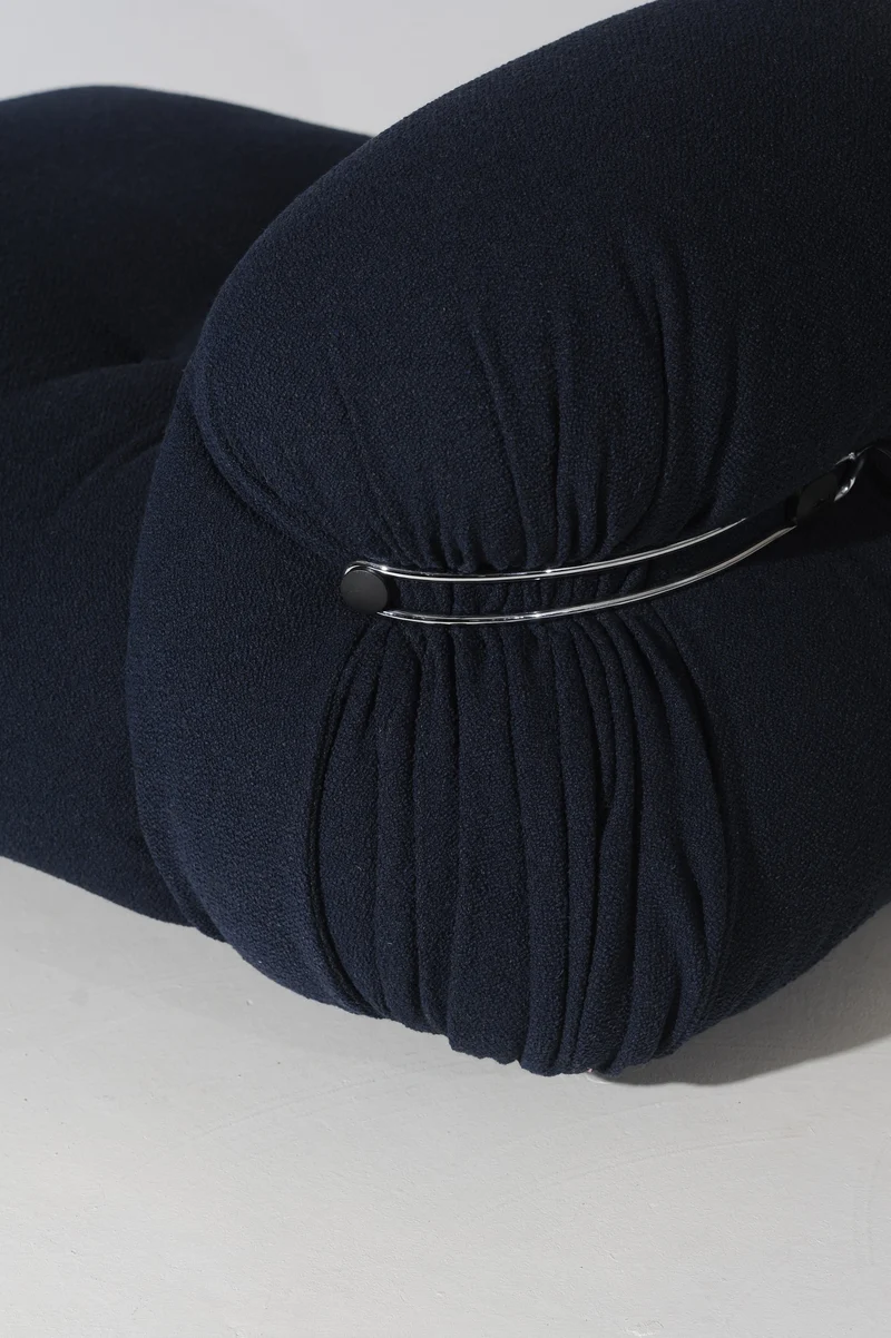 Soriana Chaise Longue and Pouf Set by Afra & Tobia Scarpa in Navy Boucle