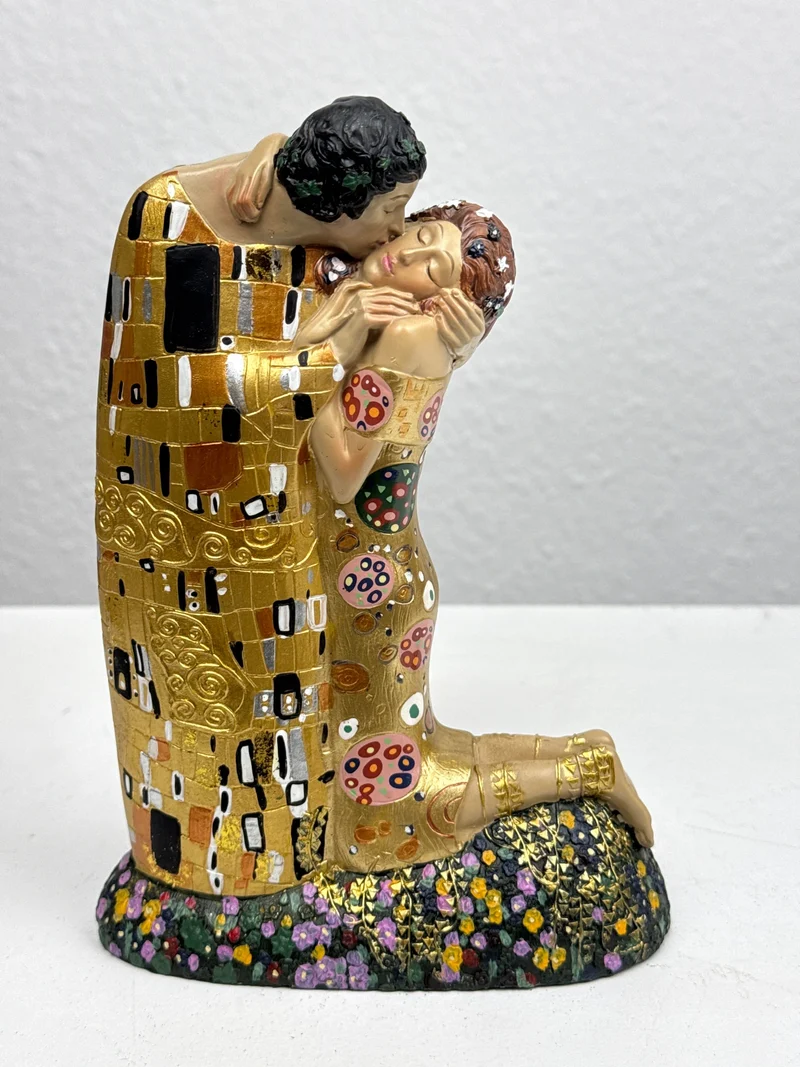 Sculpture de l’Amour – Le Baiser de Klimt (Statue d’Amoureux)