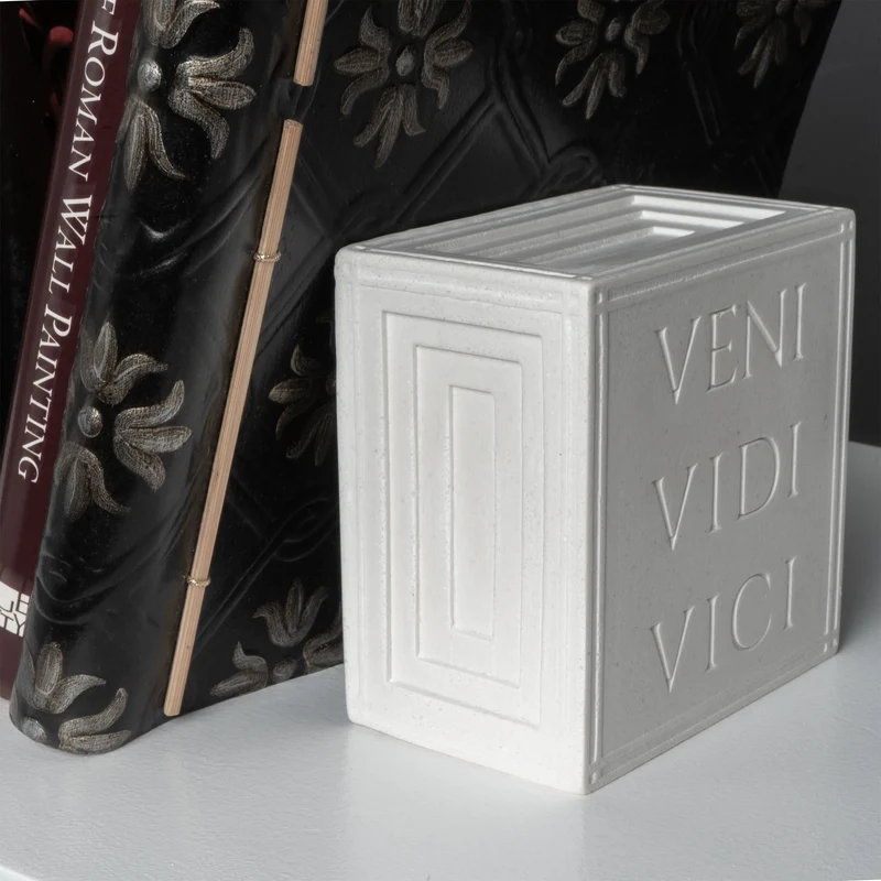 Serre-livres Veni Vidi Vici – Sculpture en relief romaine