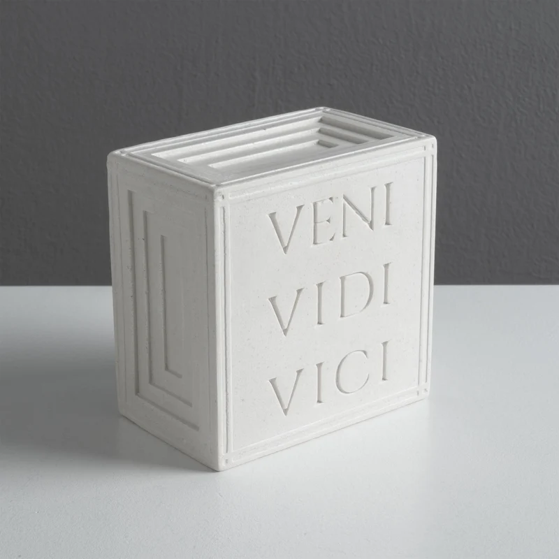 Serre-livres Veni Vidi Vici – Sculpture en relief romaine