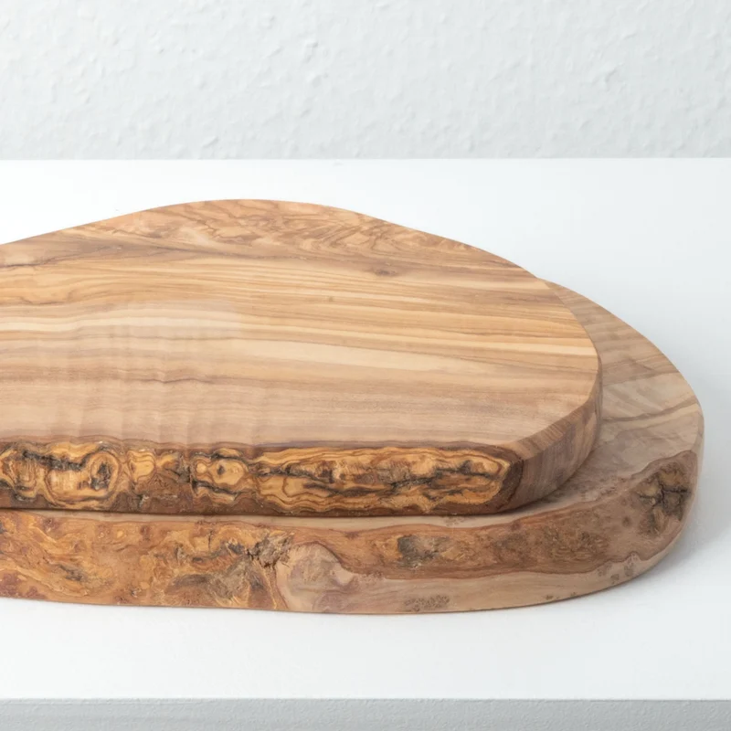 Set de Planches à Découper avec Poignée – Forme Irrégulière – Bois d’Olivier Fait Main (2 Pièces)