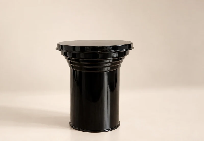 Small Glossy Black Metal Side Table in Aluminium